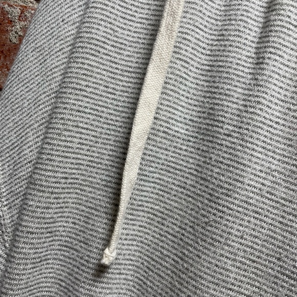 O’Neill Tie Hem Striped Hoodie- size S - Picture 7 of 8